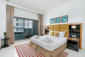 Contemporary Studio Apartment With Burj Khalifa Views